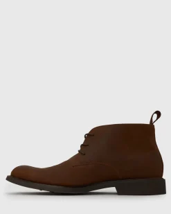 ARCHER Leather Chukka Boots