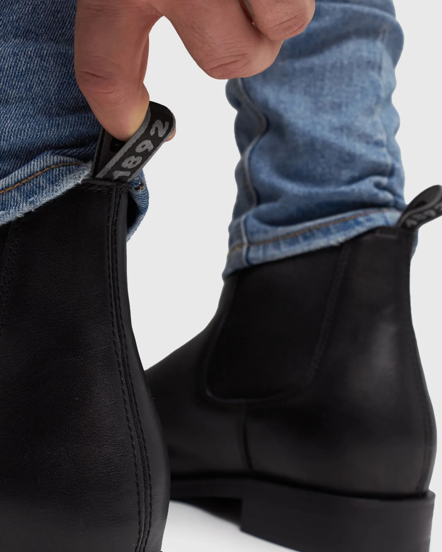 HERITAGE Leather Chelsea Ankle Boots