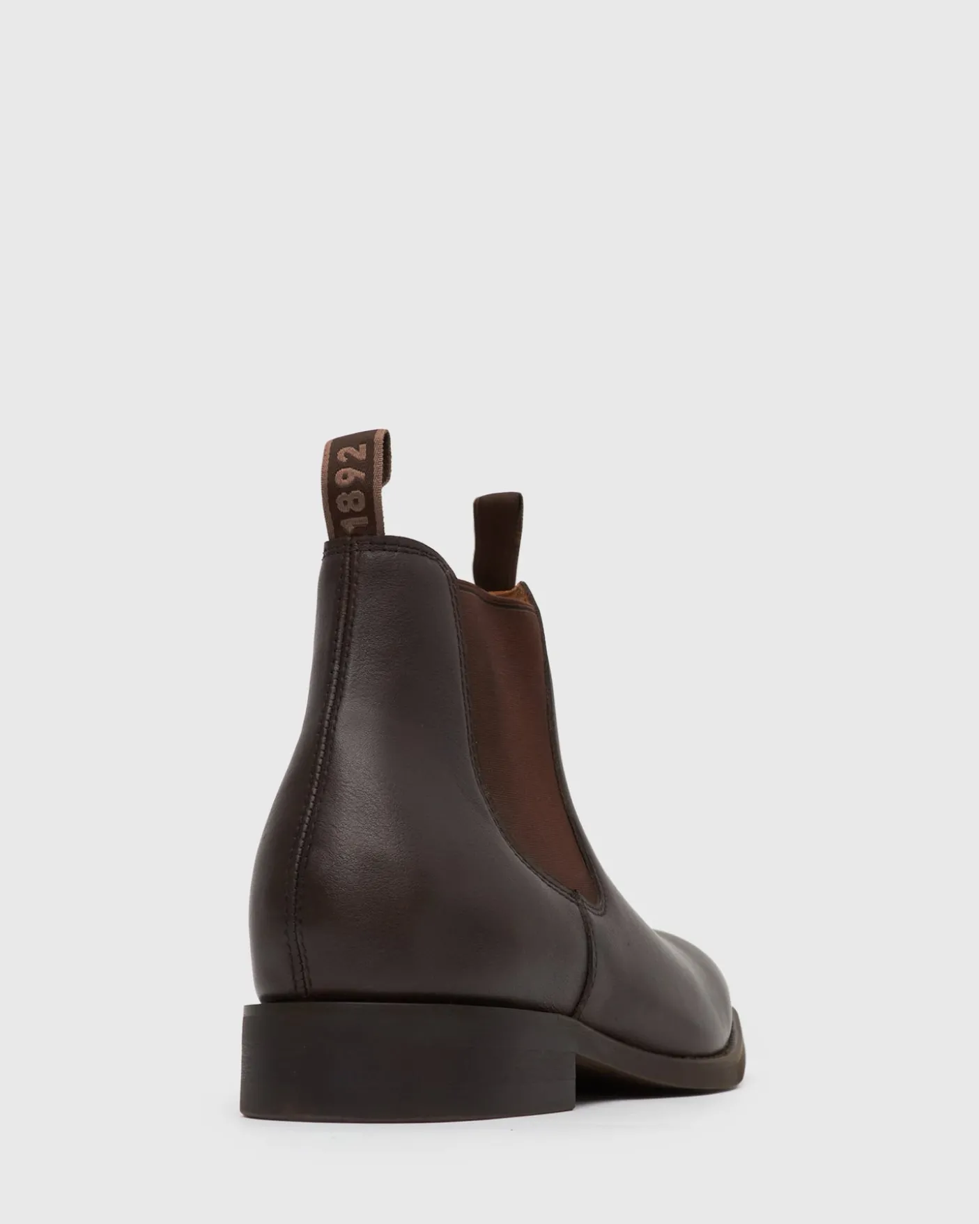 HERITAGE Leather Chelsea Ankle Boots