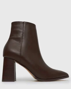 MAX Pointed Toe Ankle Boots
