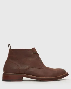 URBAN Leather Chukka Boots