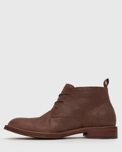 URBAN Leather Chukka Boots
