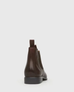 Wider Fit HENRY Leather Chelsea Boots